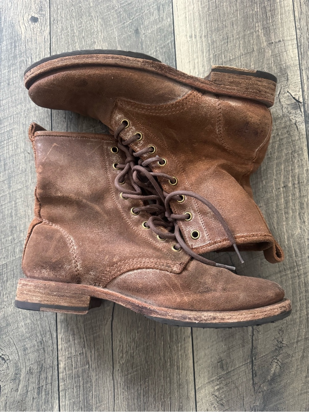 Frye Distressed Leather Lace-Up Boots – Women’s 7.5